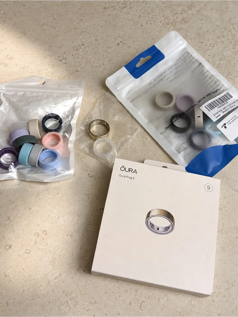 Oura Ring 4 Gold Size 9 – Excellent Condition + Charger & Box & Covers